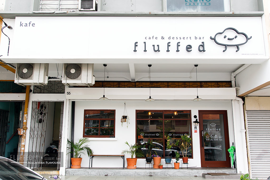Fluffed cafe & dessert bar @ taman paramount pj: waffle + pink latte |  malaysian flavours