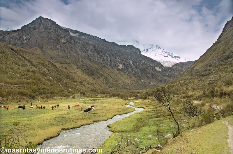 Alcanzando aguas turquesas de la Laguna 69. PN Huascarán - Por el norte de PERÚ. De los glaciares a la selva (3)