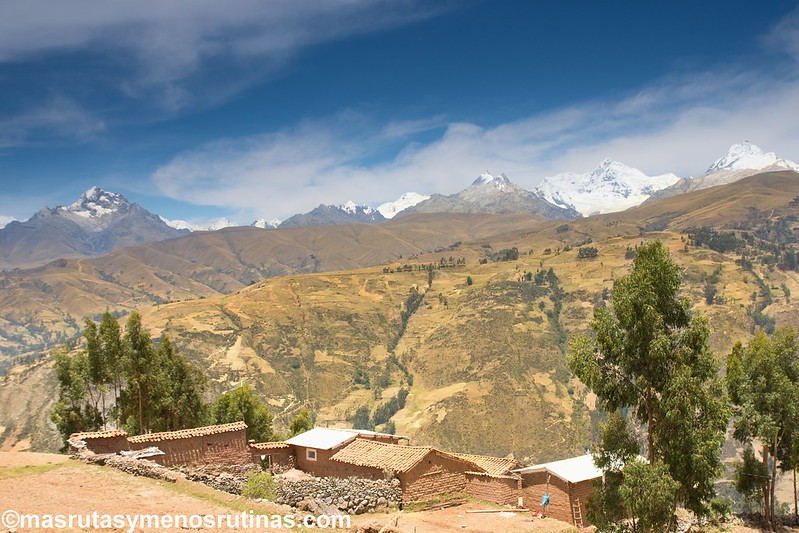 Huaraz. Laguna Wilcacocha. La vida andina en las montañas - Por el norte de PERÚ. De los glaciares a la selva (13)