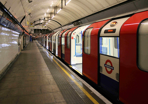 2009 Tube Stock at King's Cross St. Pancras