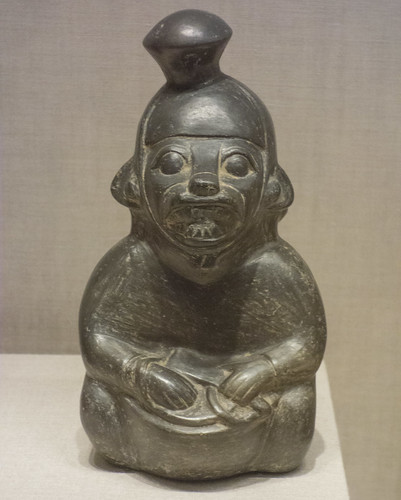 The non-explicit version of Moche pottery from Peru