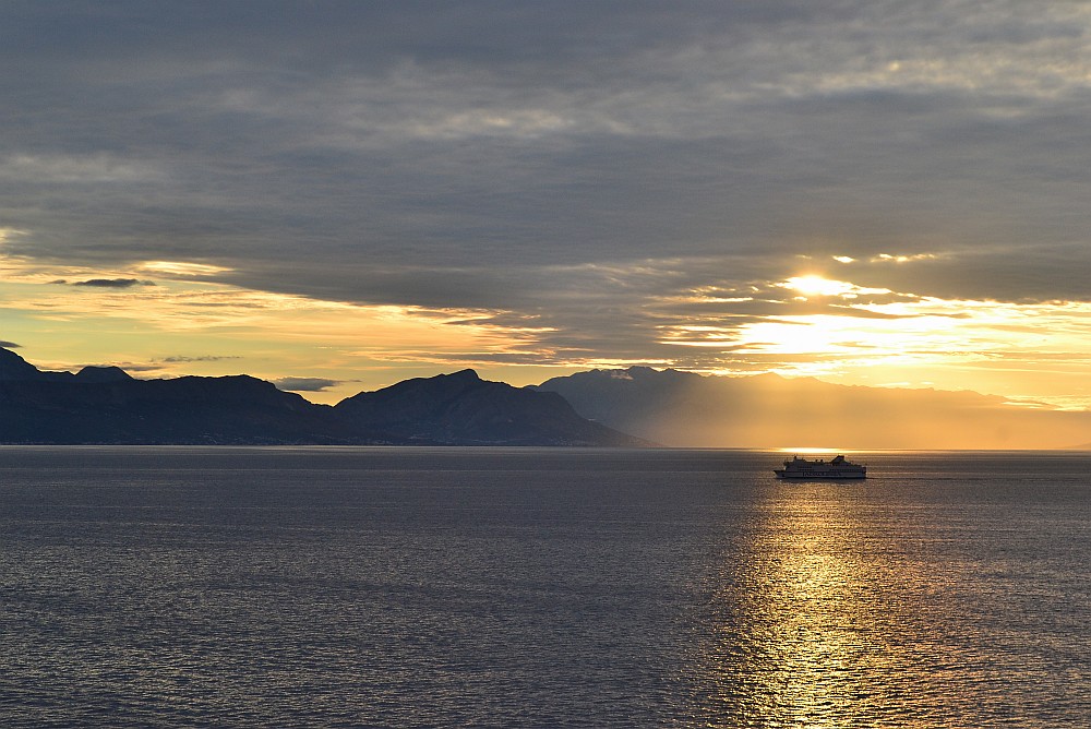 Sunrise Approaching Croatia.7. Nikon D3100.DSC_0771.