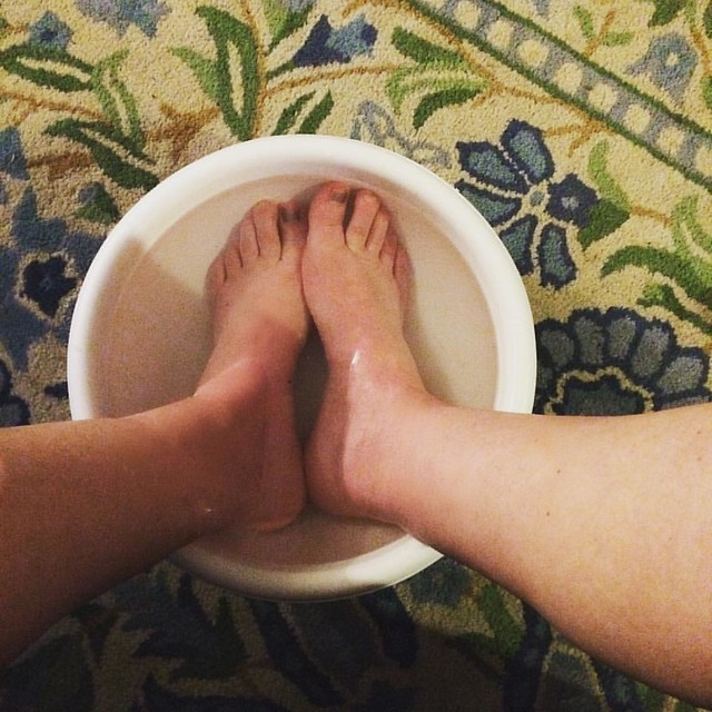 First epsom salt foot soak: complete. Next up: a pedicure. Maybe I'll finally take Josh up on his offer to paint my toe nails...it's getting real hard to bend over these days.