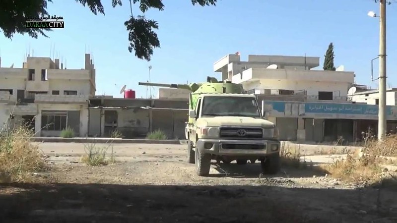 BMP1-turret-truck-FSA-deraa-c2014-ytb-1