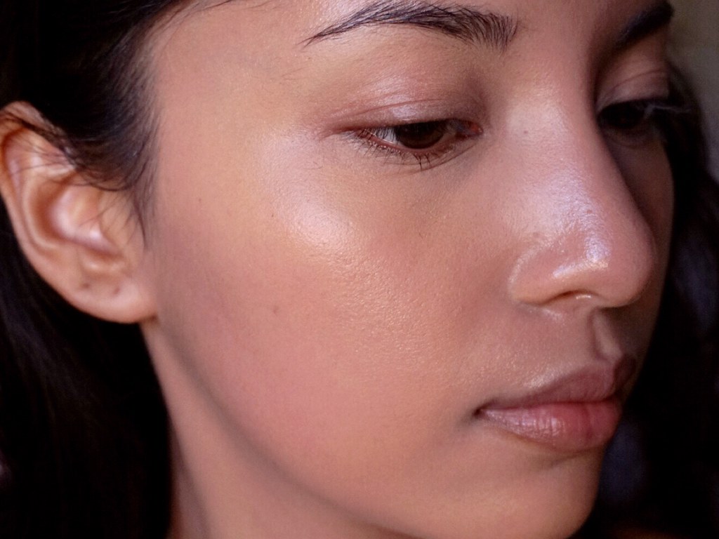 Soleil Tan de Chanel Bronzing Makeup Base nc42 skin review girlandvanity.com