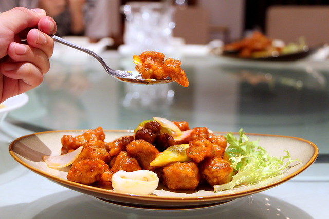 PUTIEN Sweet & Sour Pork with Lychees