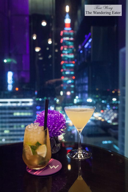 Drinks at the YEN Bar with a view of Taipei 101 at night