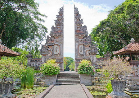 Why choose Bali for a holiday