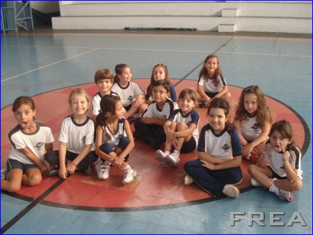 2012 - Alunos na aula de Educação Física