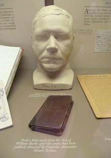 william_burkes_death_mask_and_pocket_book_surgeons_hall_museum_edinburgh