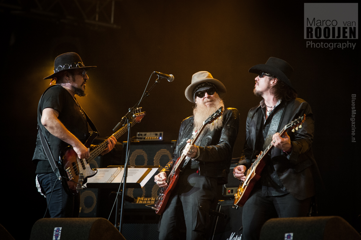 Supersonic Blues Machine ft. Billy Gibbons, Robben Ford, Walter Trout, Lance Lopez
