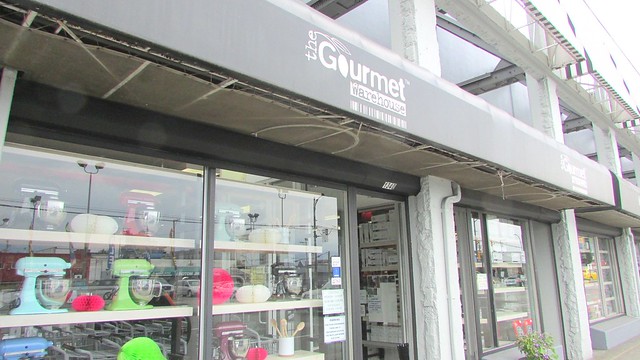 A trip to The Gourmet Warehouse in Vancouver on Hastings Street