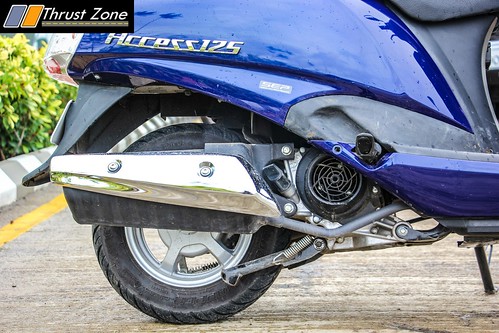 2016-Suzuki-Access-125-12