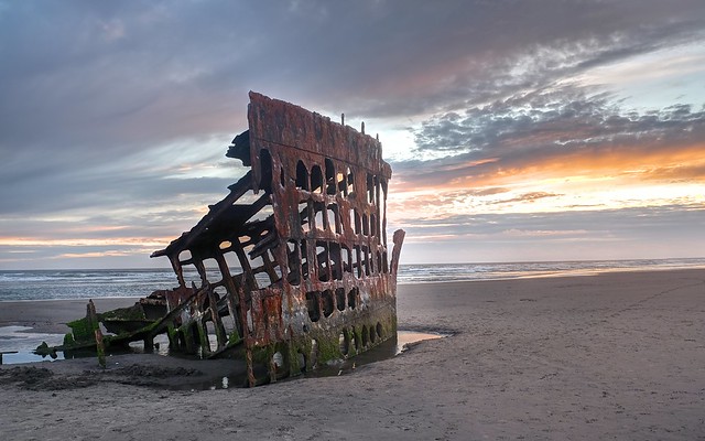 Peter Iredale wreck at sunset