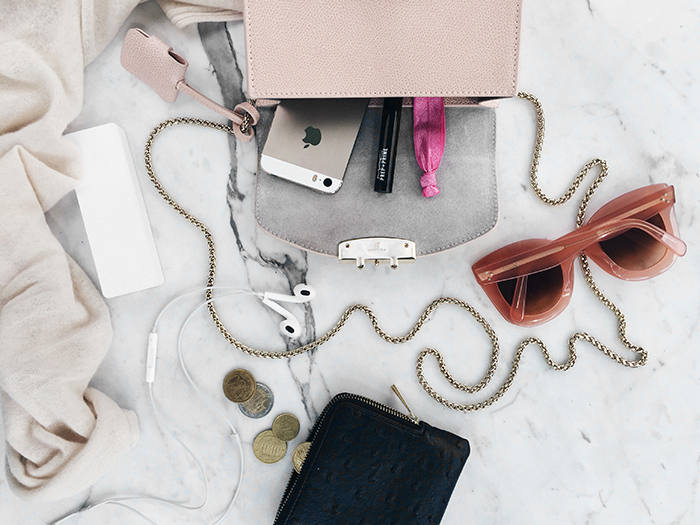 Whats-in-my-furla-metropolis-bag-2