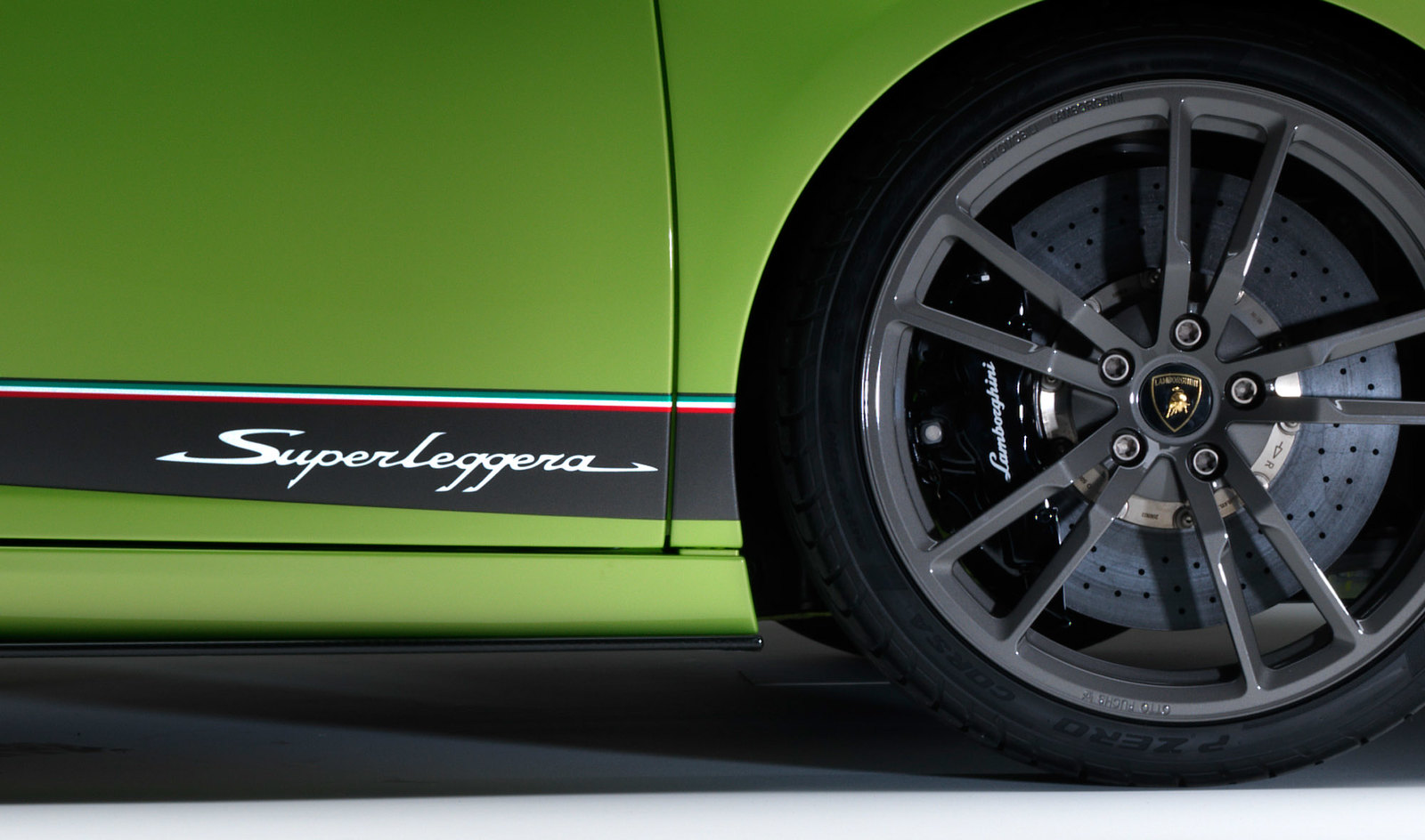 Фото: Lamborghini Gallardo LP570-4 Superleggera
