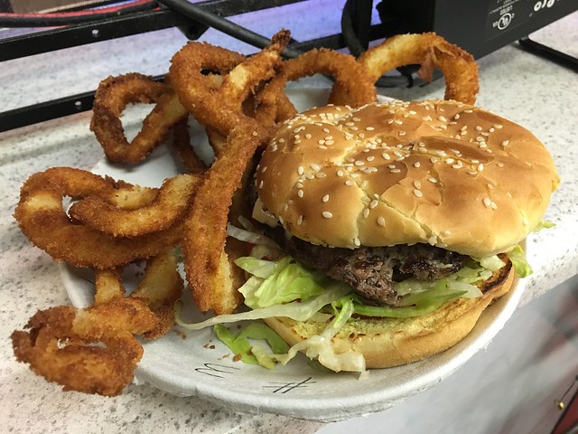 Cheeseburger - Hamburger Haven