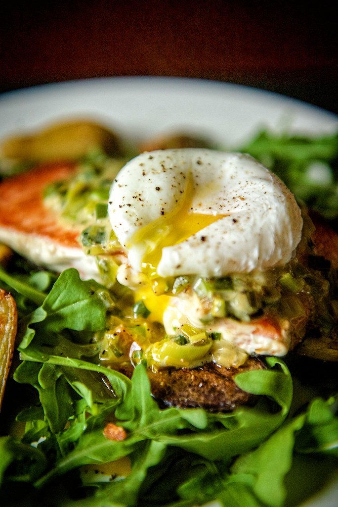 Whole 30 Pan Seared Salmon with Creamy Leaks and a Poached Egg {Girl Carnivore}