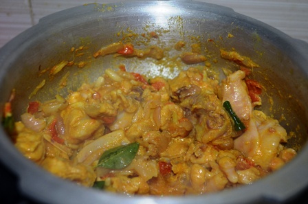 chicken and curry leaves