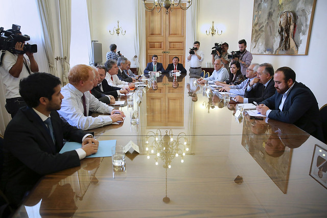 Vicepresidente Fernández se reúne con parlamentarios de la Araucanía | 26.09.16