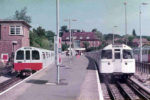Stanmore Station with 72 mk2 & 83 Stock July 1984