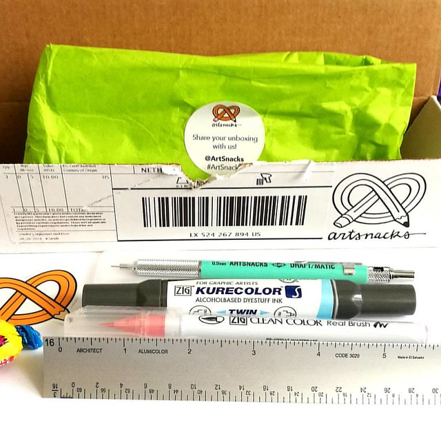 The september @artsnacks box arrived :) Those @artsupplyposse ladies sure know how to enable #artsnacks #artsupplyposse #artsubscriptionboxes #artsupplies #unboxing