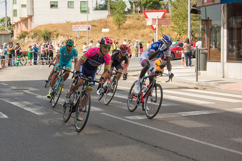 Vuelta a España 2016 6ª Etapa Monforte de Lemos - Luintra. Ribeira Sacra (Vol. 2) 29335397005_04121b52cd_b