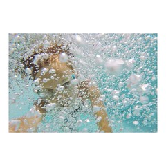 FINDING OONA • Modern day kids filming themselves. Leaves me to simply watch the footage. #underwater #underwaterphotography #gopro #goprohero #pool #poollife #summershere #goplayoutside #lazydays #thegoodlife #ouestleswimmingpool #swimming #swimmingkids