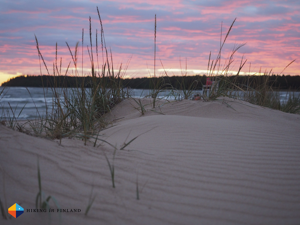 Sunset behind the dunes