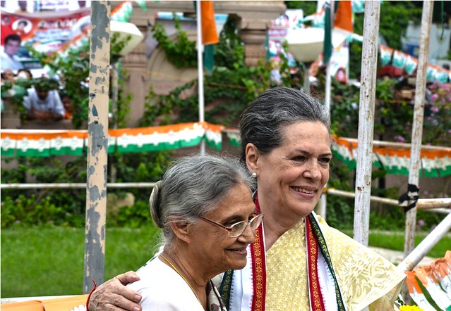 Sonia Gandhi and Sheila Dixit